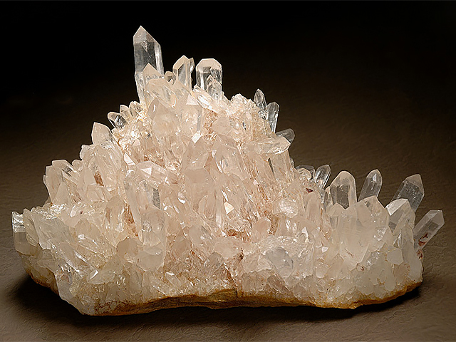 ヒマラヤ水晶の意味・効果・浄化方法、購入｜開運なび 天然石