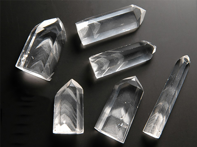 ファントム水晶の意味・効果・浄化方法、購入｜開運なび 天然石 